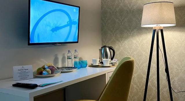 Marbella Beach Hotel, Book Hotel Hoteller i Golem med pool, Swimmingpool