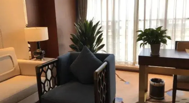 Люкс Business Days Hotel By Wyndham Chongqing Keyuan