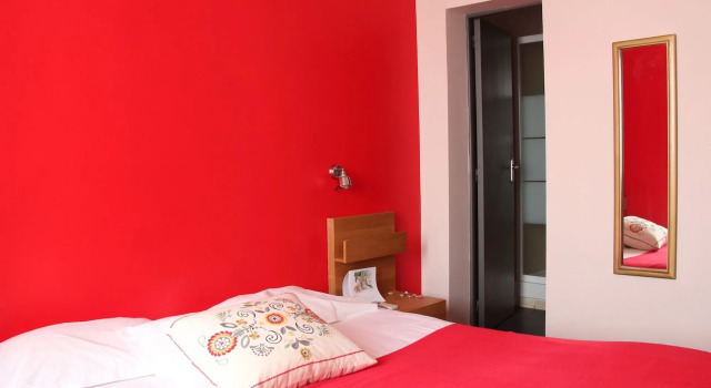 Hôtel Présent - 200m des Arènes - Encore Mieux, Забронировать Отель Отели Арля с парковкой, Парковка