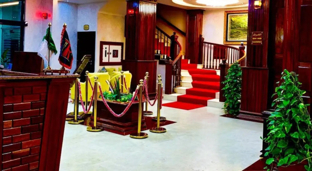 Hôtel Tapis Rouge, Book Hotel Hoteller i Mila med parkering, Parkering