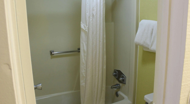 Четырёхместный номер Standard Americas Best Value Inn Conyers