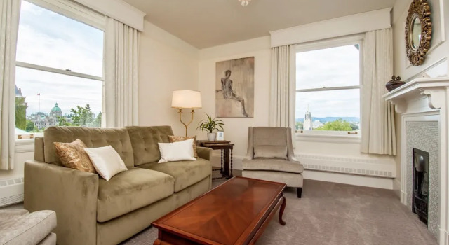 Двухместный люкс Deluxe с видом на гавань The Inn at the Union Club of British Columbia