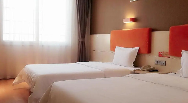 Номер Deluxe 7Days Premium Yueyang Baling East Road High Speed Railway Station Branch