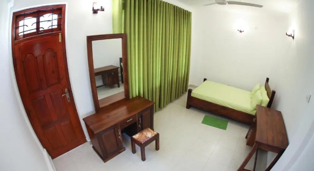 12 B Lewella Road, Kandy.