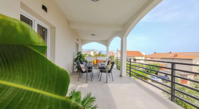 Апартаменты Luxury apartments Marino near beach