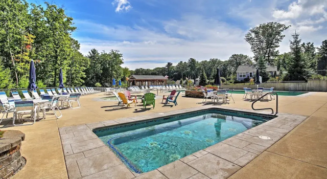 Wells Beach Cottage w/ Pool Access ~ 1 Mi to Coast, Buchen Sie Ferienhaus Wells 