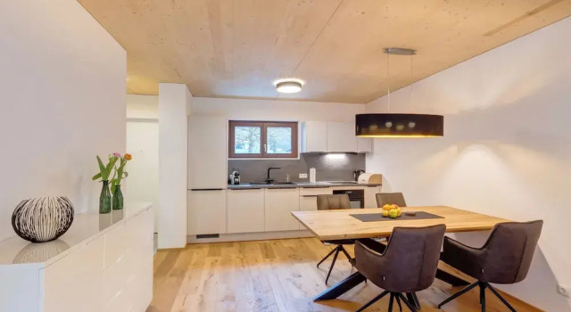 Urban-Apartmenthaus zwischen Berg und See, Book Apartment Hotels in Vorarlberg with Parking, Parking