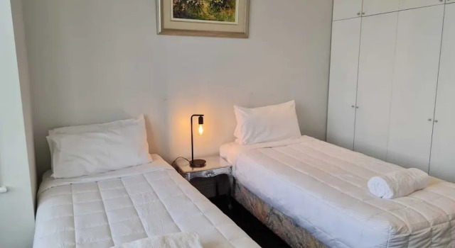 U Suites Hataitai - Gorgeous Classic Wellington Two Story Villa, Book Villa Wellington Auckland Region