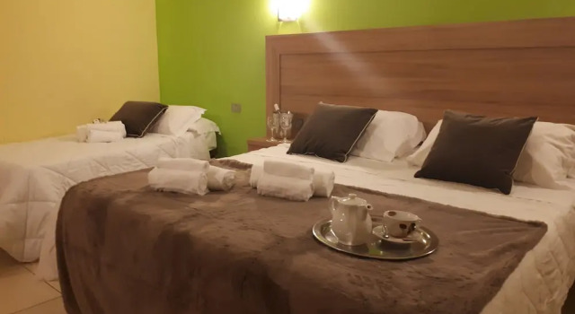 Трёхместный номер Standard с частичным видом на море Hotel La Ninfea