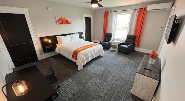 Номер Superior Homestay on Main by Twin Lakes Creamery