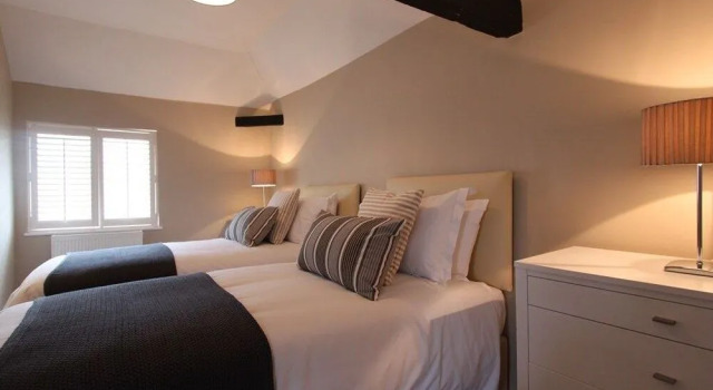 Woodstock Suites, Забронировать Отель Бизнес-отели Исторического графства Суссекса, 4* 5*