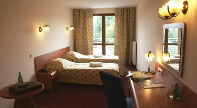 Hotel Olecko, Забронировать Отель Отели Мазурия с парковкой, Парковка