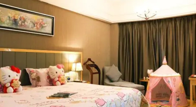 Семейный люкс с видом на реку Sanming Hotel · Tianyuan International