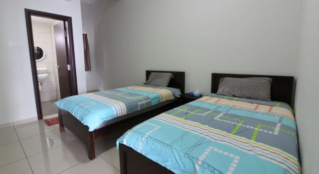 Коттедж с 6 комнатами с балконом Kota Laksamana Comfortable Crowd by Step-In