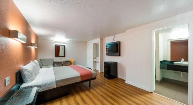 Двухместный номер Standard Motel 6-Dallas, TX - Farmers Branch