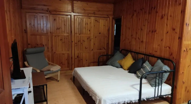 Bungalow con piscina en camping privado cerca de la playa de Torre del Mar Ideal familias
