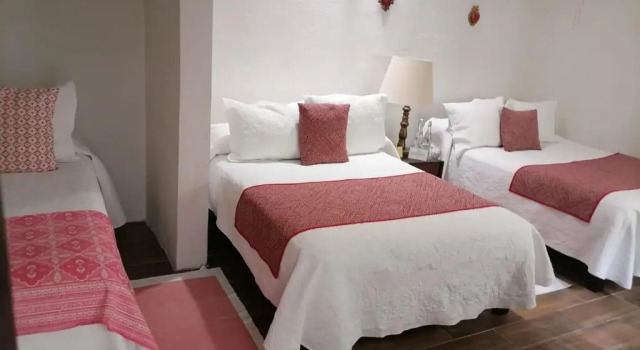 Полулюкс Hotel Posada de Santa Ana