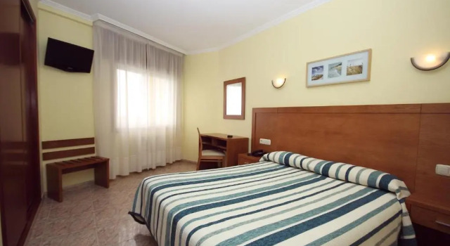 Семейный номер Standard с видом на море Hotel El Puente
