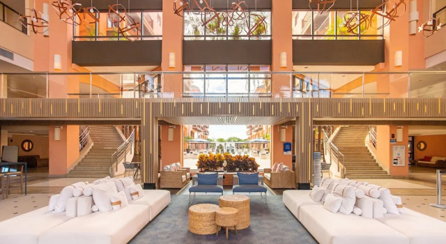 Jurerê Beach Village - Studio Vista Mar, Забронировать Отель Отели Jurerê 4 звезды, 4*