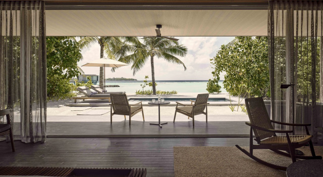 Двухместная вилла Beach Pool c 1 комнатой с видом на закат Patina Maldives, Fari Islands