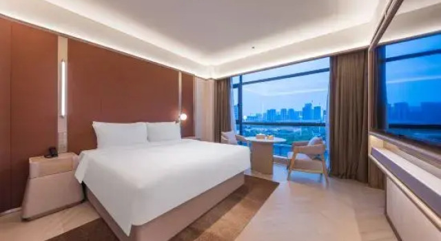 Люкс Deluxe Crystal Orange Nanchang West Station National Sports Center