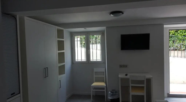 Четырёхместный номер Standard Цокольный этаж Hotel Flots dAzur Promenade des Anglais