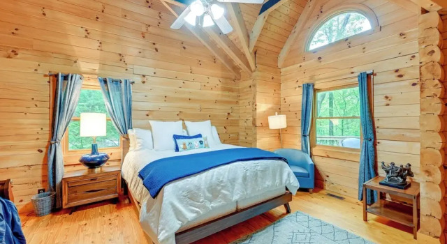 Scenic Blue Ridge Cabin Rental w/ Resort Amenities, Забронировать Курортный отель Сапфир Аппалачи