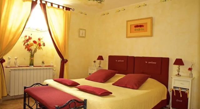 B&B La Guillone, Rezervovat Penzión se snídaní Murs Luberon