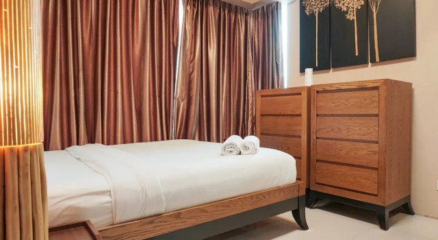 Lavish Cozy Stay 2BR at St. Moritz Apartment, Prenota Appartamento Hotel a Giacarta con piscina, Piscina
