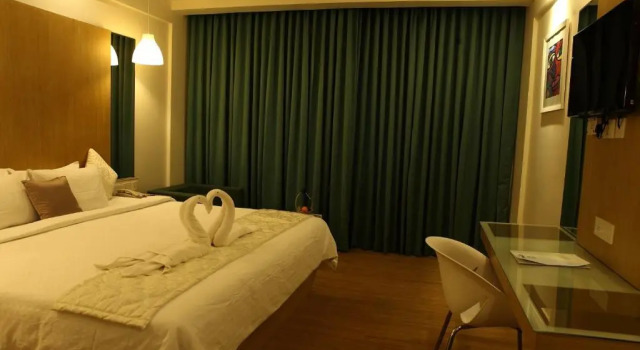 Двухместный люкс Executive Ginger Kochi MG Road
