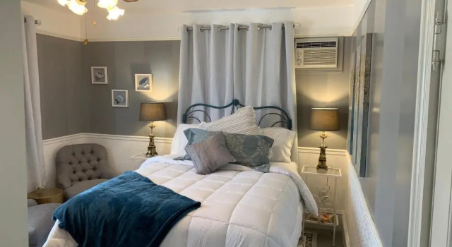 Номер Deluxe Come from Away B&B