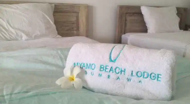 MYAMO Beach Lodge, Rezervasyon Tatil Köyü Desa Benete Endonezya