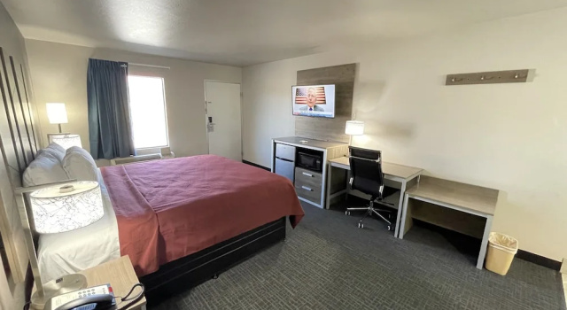 Номер Comfort Excellent Inn & Suites
