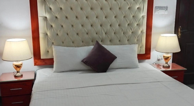 Homewood Suites Family Guest House, Prenota Affittacamere Lahore Pakistan