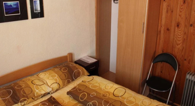 B&B Guest House Andjelich, Prenota Bed & breakfast Hotel a Zabljak con parcheggio, Parcheggio