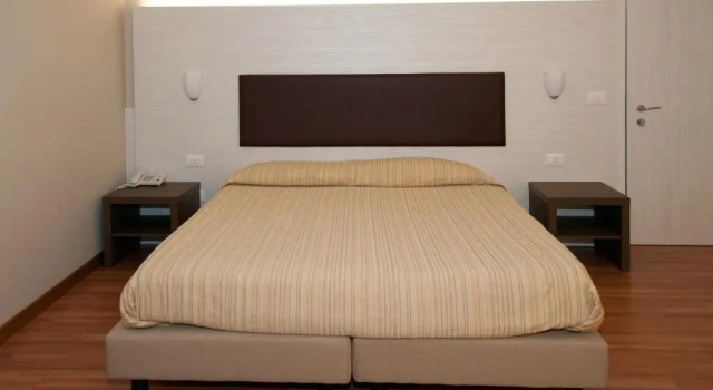 HOTEL BUCA DI BACCO, Buchen Sie Hotel Volta Mantovana Lombardei