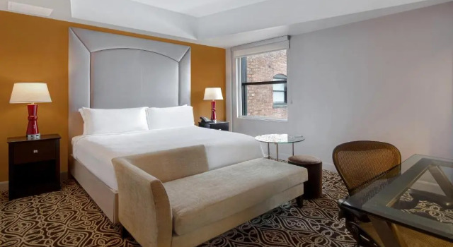 Двухместный номер Hearing Accessible Deluxe The Sam Houston, Tapestry Collection by Hilton