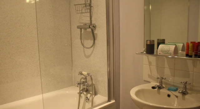 Mill Arms, Book Hotel Romsey Hampshire