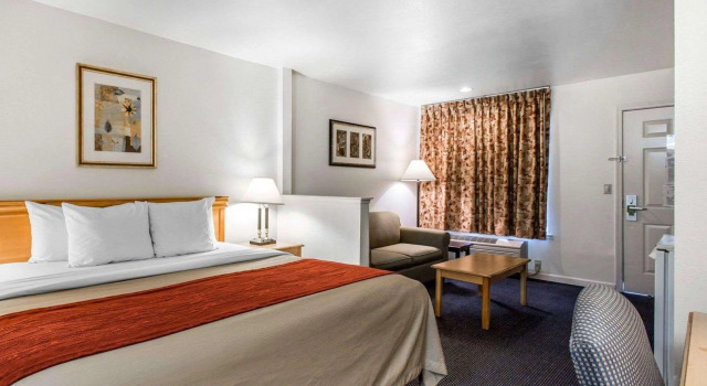 Comfort Inn & Suites Sequoia Kings Canyon - Three Rivers, Book Hotel Hoteller i Three Rivers med pool, Swimmingpool