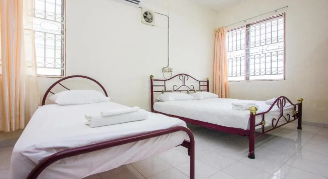 Sweet Home With 2 Auto Gates at BM, Penang, M'sia, Rezerwuj Hotel Bukit Mertajam Penang