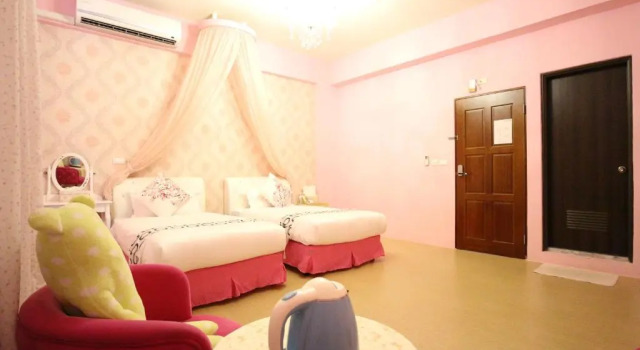 Aunt's Bed and Breakfast