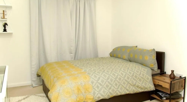 Beautiful 1-bed Apartment in Redhill, Rezervați Apartament Redhill Surrey