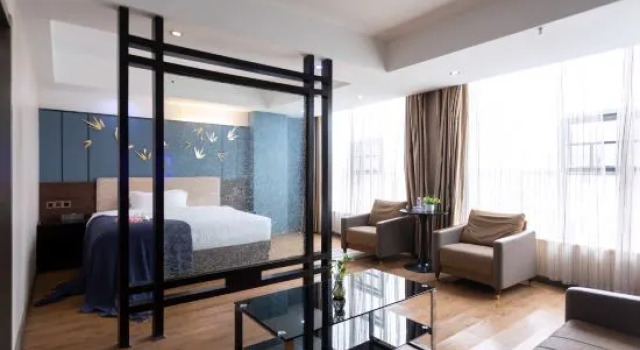 Люкс Hongrun Hotel (Loudi Sports Center)