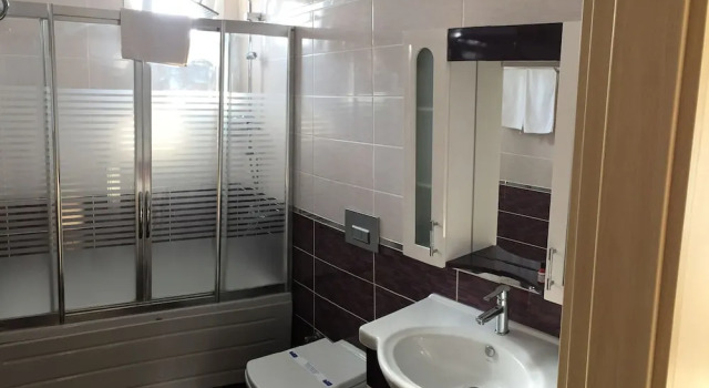 Трёхместный номер Deluxe с балконом Geyi̇kli̇ Sunshi̇ne Hotel