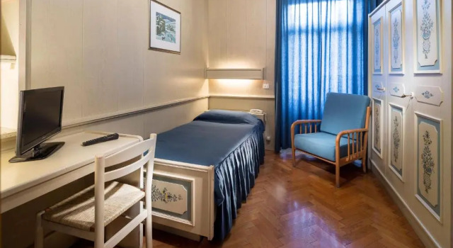 Одноместный номер Standard с балконом Hotel Corona