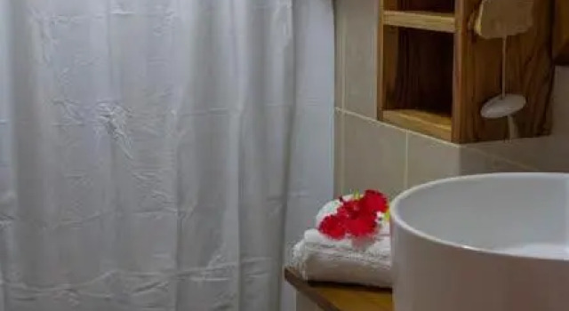 Четырёхместный номер Standard с балконом и с красивым видом из окна Hotel Selva y Mar Sámara