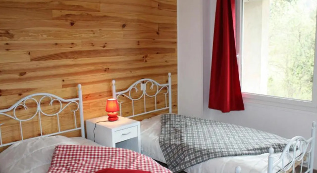 Gîte Neuf et Confortable avec Terrasse, Proche Lacs et Skis à Xonrupt-Longemer - FR-1-589-218, Забронировать Отель Отели Ксонрю-Лонжмер с парковкой, Парковка