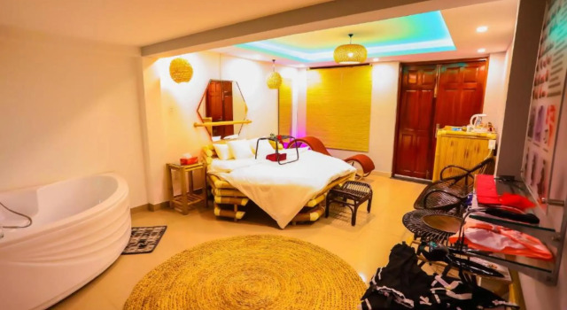 Люкс Deluxe Long Den Do Hotel