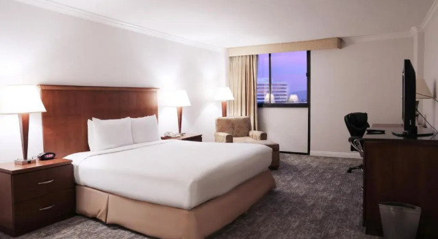 Двухместный номер Standard Ontario Airport Hotel & Conference Center