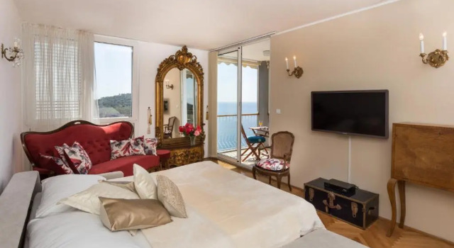 Love Affair Apartment